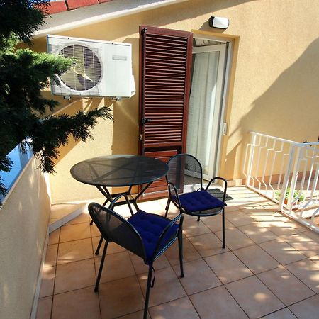 Apartment Studio Olga Novi Vinodolski Zewnętrze zdjęcie
