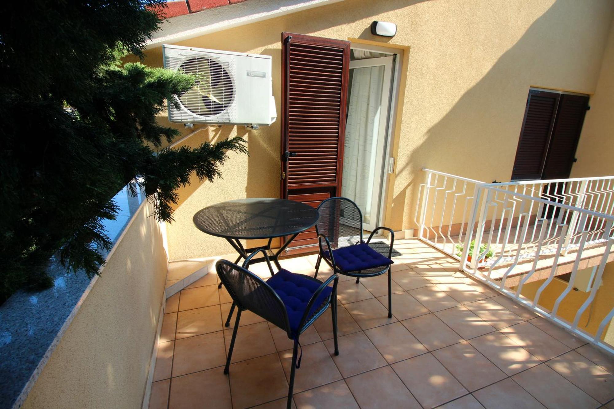 Apartment Studio Olga Novi Vinodolski Zewnętrze zdjęcie